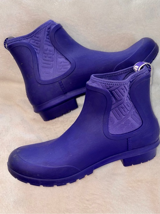 UGG Shoes - UGG Chevonne Rain Boots Purple sz 9